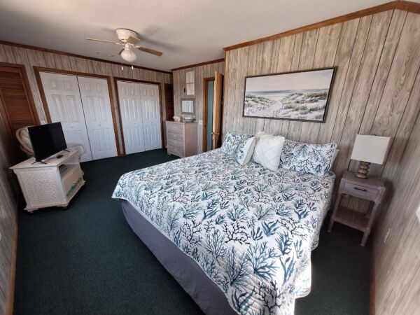 A Carolina Conch oceanfront rental Kitty Hawk NC - photo 26