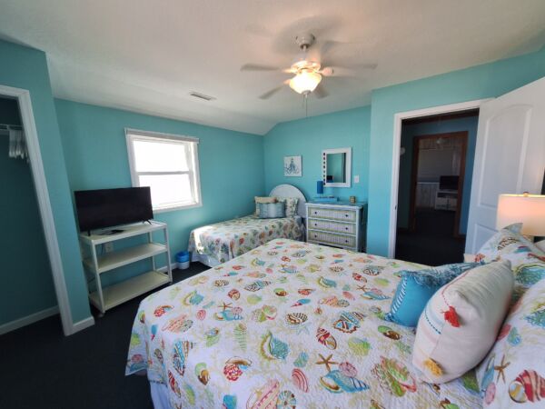 A Carolina Conch oceanfront rental Kitty Hawk NC - photo 31