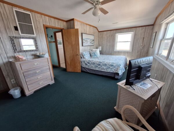 A Carolina Conch oceanfront rental Kitty Hawk NC - photo 32