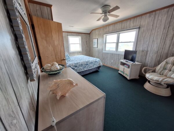 A Carolina Conch oceanfront rental Kitty Hawk NC - photo 42