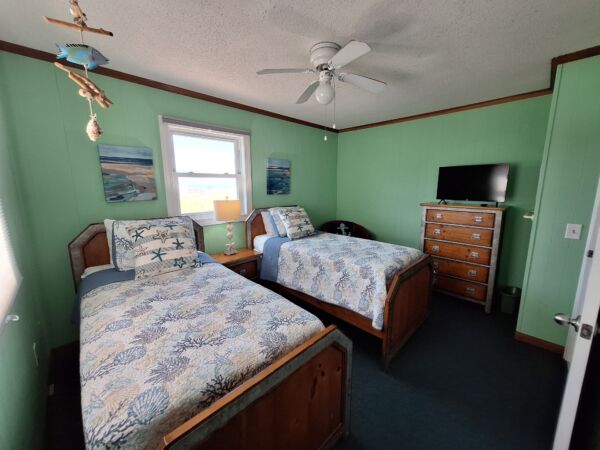 A Carolina Conch oceanfront rental Kitty Hawk NC - photo 44