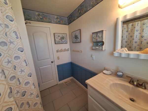 A Carolina Conch oceanfront rental Kitty Hawk NC - photo 5