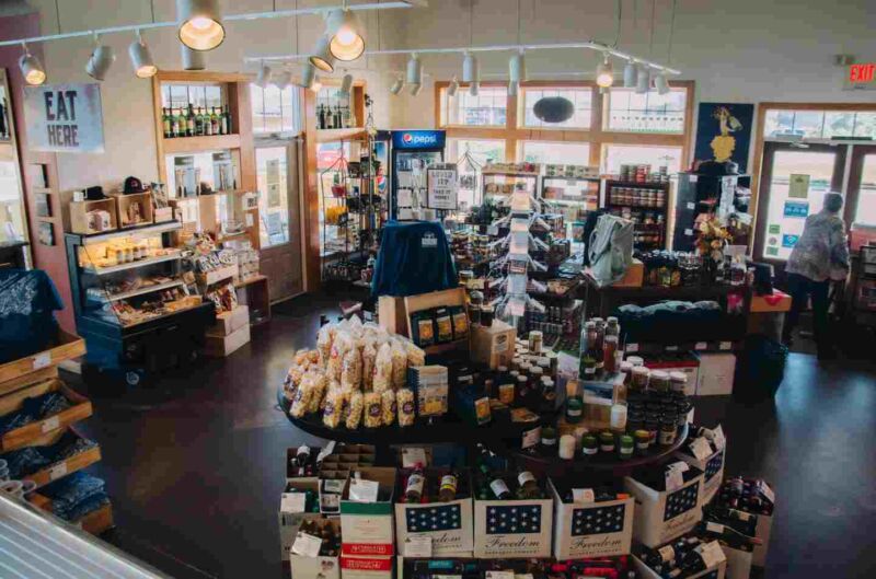 TRiO Restaurant & Market photo 4
